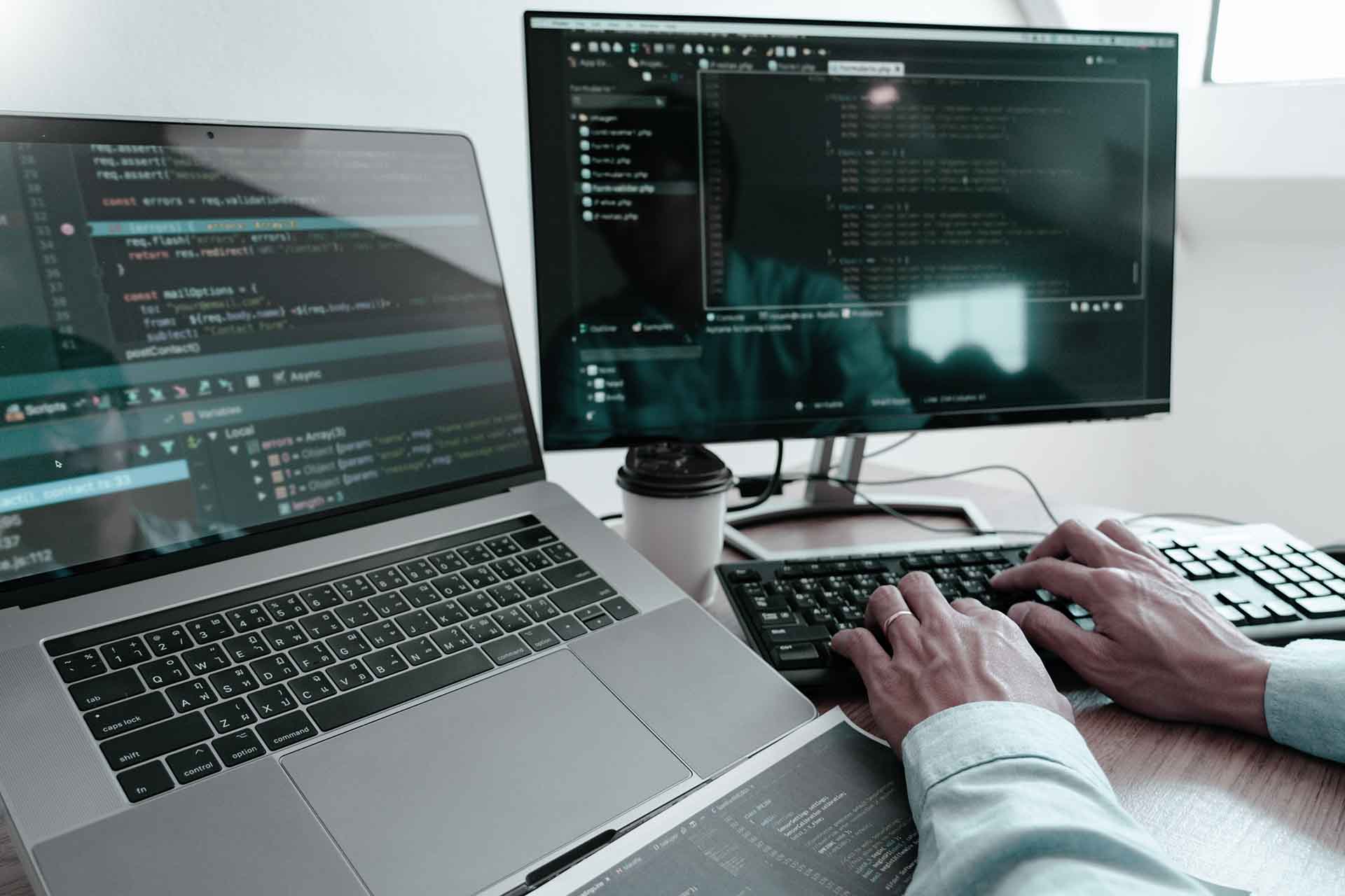 digistar-informatika-admin-001-dreamstime