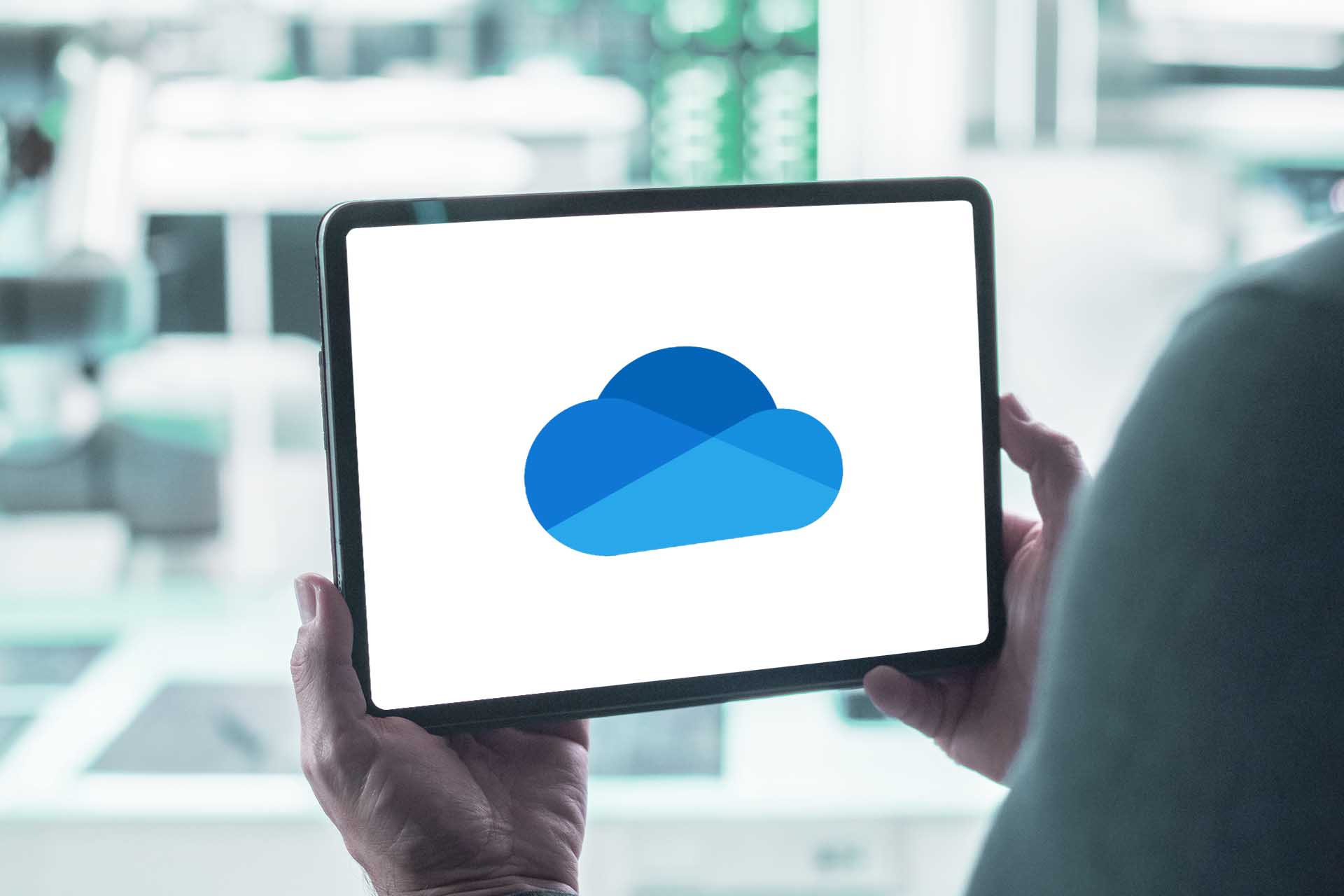 digistar-microsoft-office-onedrive-001-dreamstime